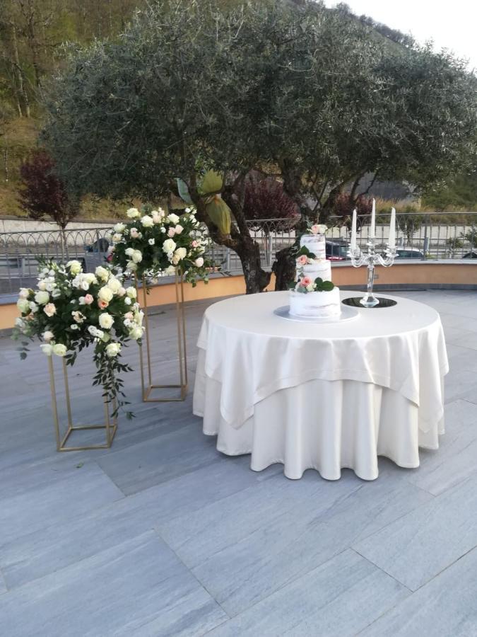 Hotel Ristorante Villa Terry Lauria Inferiore Buitenkant foto