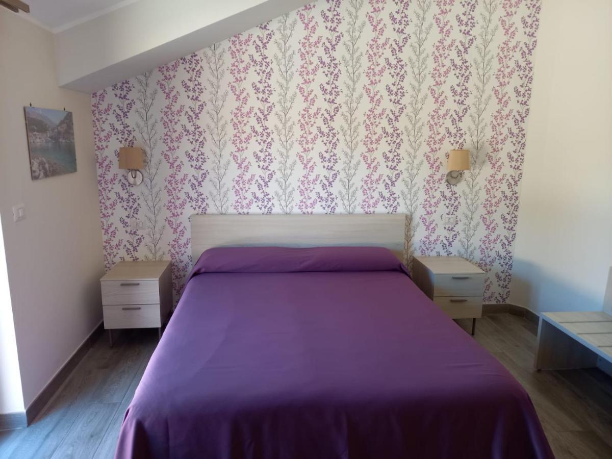 Hotel Ristorante Villa Terry Lauria Inferiore Buitenkant foto